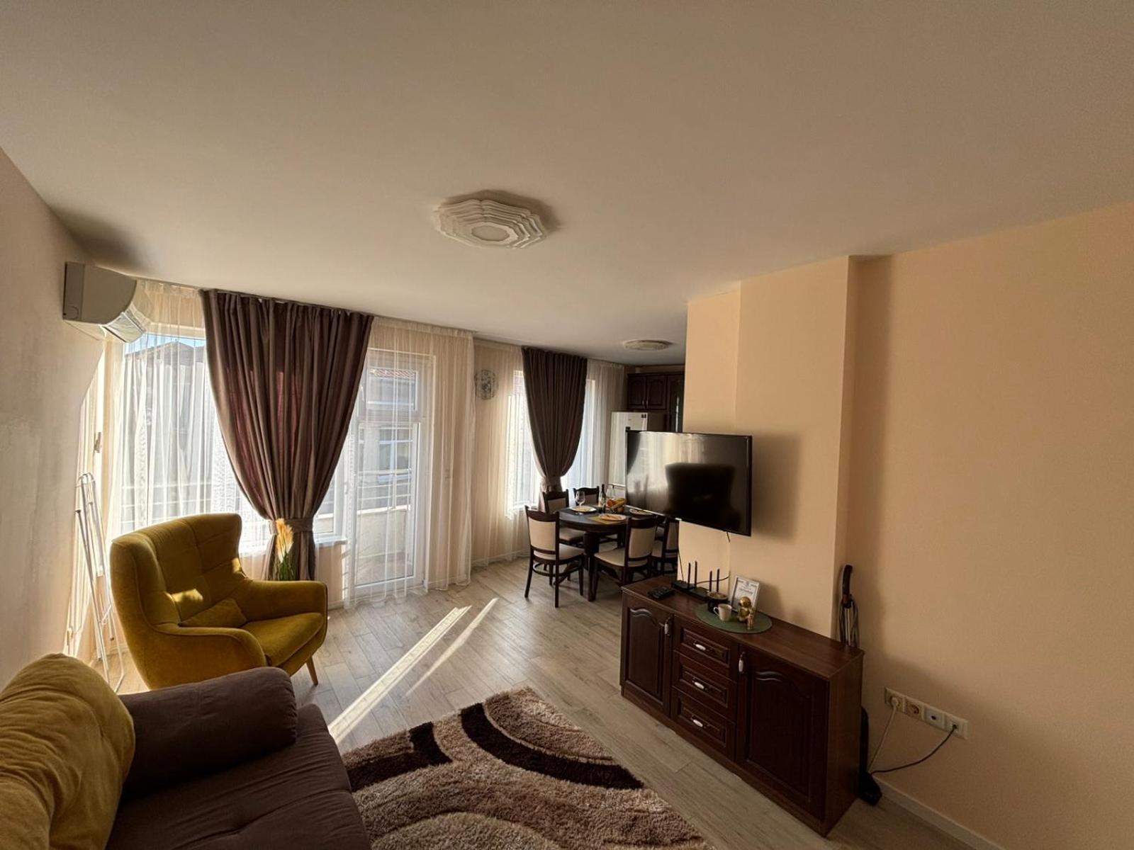 Grand Apartment Bogoridi - Top Center Near To Sea And Sea Garden Burgas Zewnętrze zdjęcie